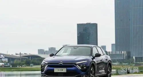 雪铁龙凡尔赛c5x价格(凡尔赛2023款报价及图片)