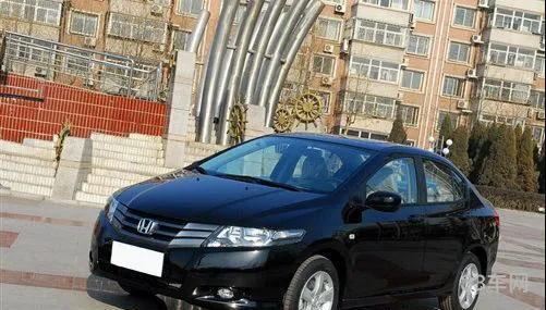 本田30万左右的车(奥迪车a6价格表 报价)